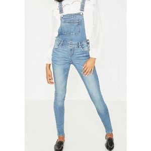 NWOT jeans overalls